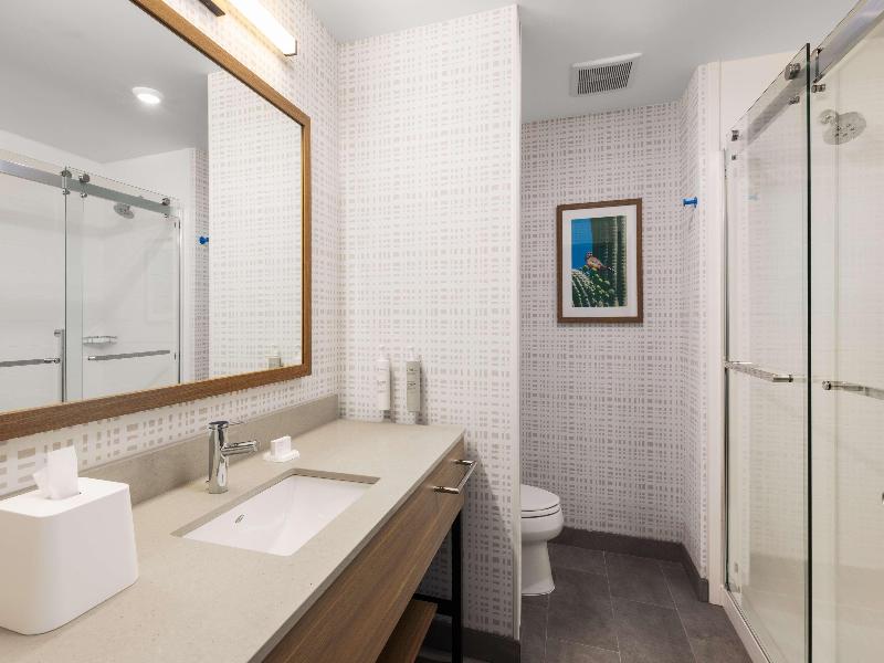 Hampton Inn & Suites By Hilton Cottonwood image