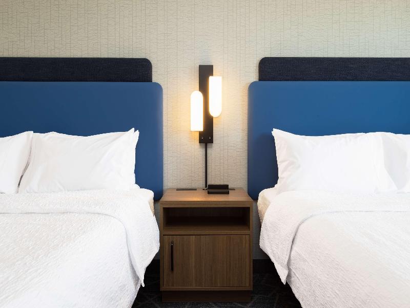 Hampton Inn & Suites By Hilton Cottonwood image