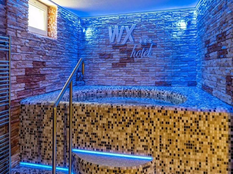 Wx Hotel image