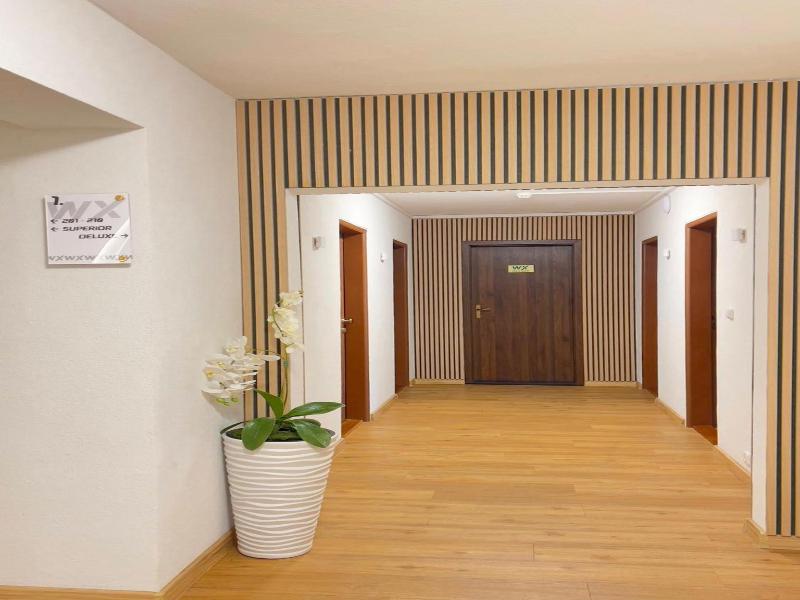 Wx Hotel image