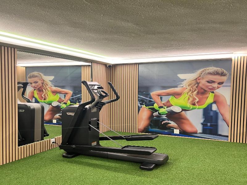 Wx Hotel image