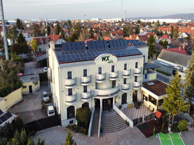 Wx Hotel image