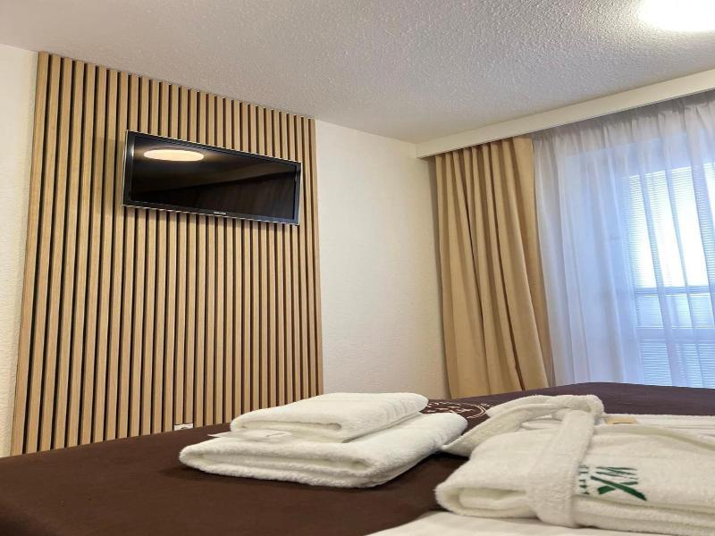 Wx Hotel image