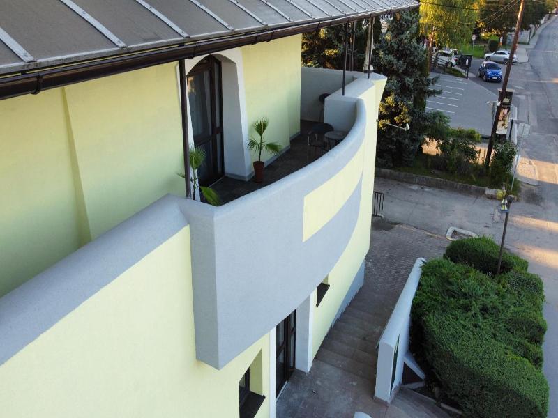 Wx Hotel image