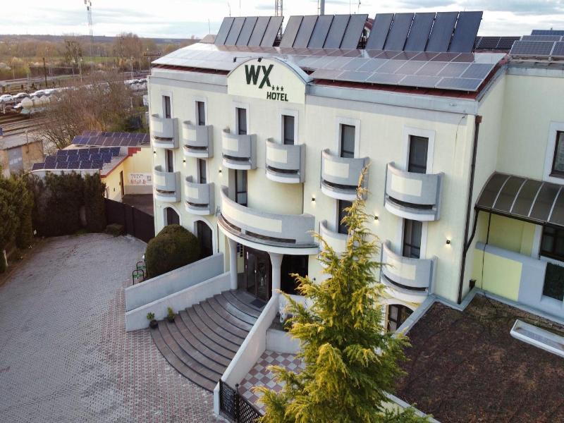 Wx Hotel image