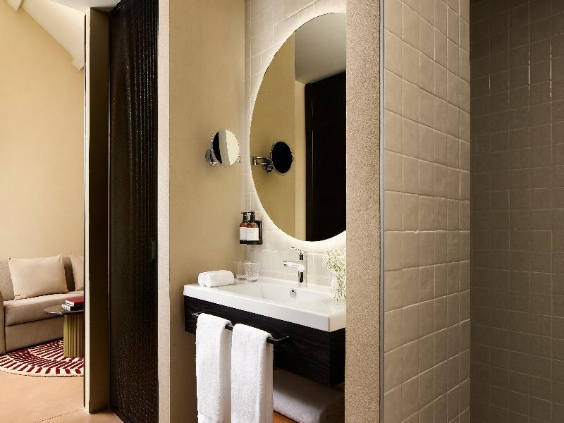 Tivoli Kopke Porto Gaia Hotel image