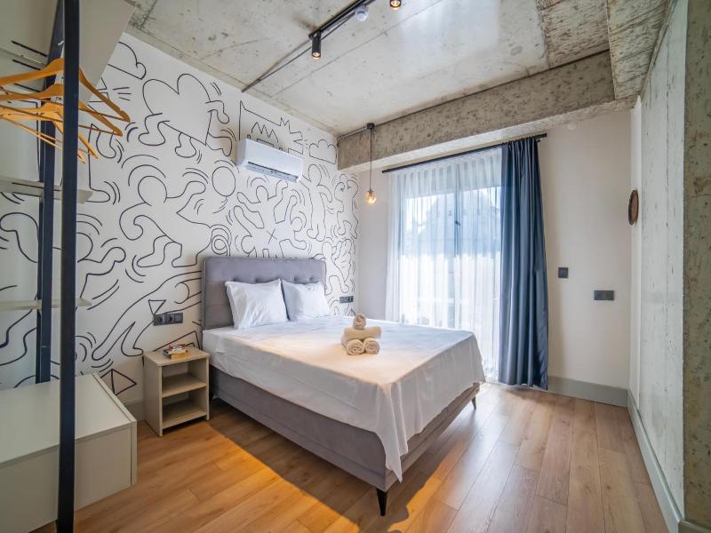 Rudblu Suites image