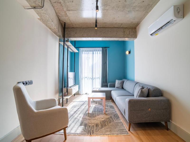 Rudblu Suites image