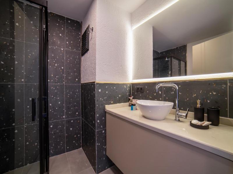 Rudblu Suites image