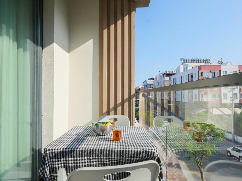 Rudblu Suites image