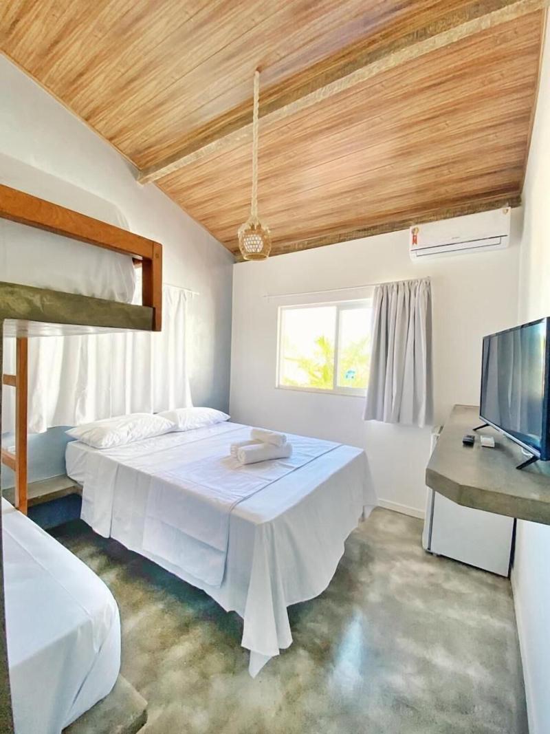 Primeira Praia Suites image