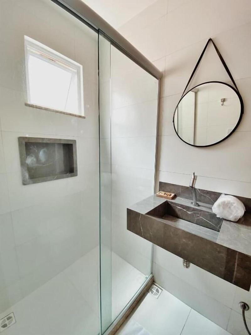 Primeira Praia Suites image