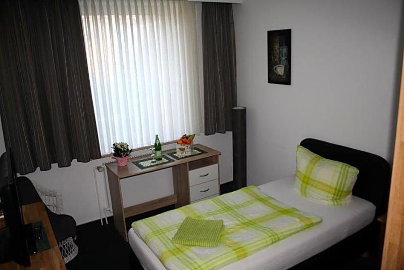 Hotel Deutsches Haus image
