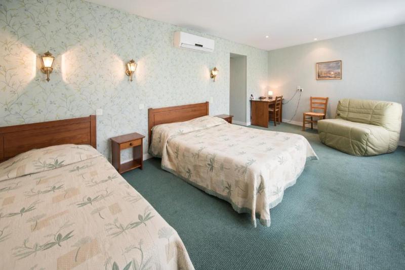 Logis Hotel Les Ambassadeurs image
