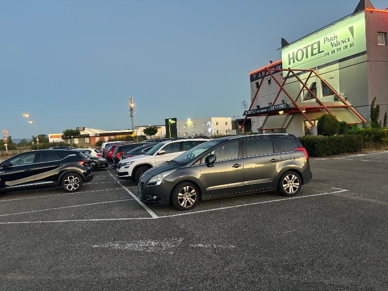 Hotel Paris Valence image