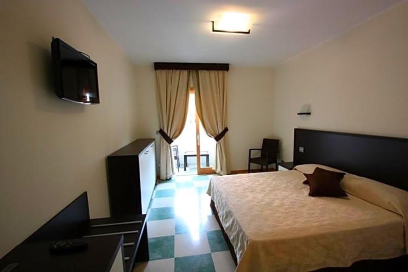 Hotel Bagni Arcobaleno image