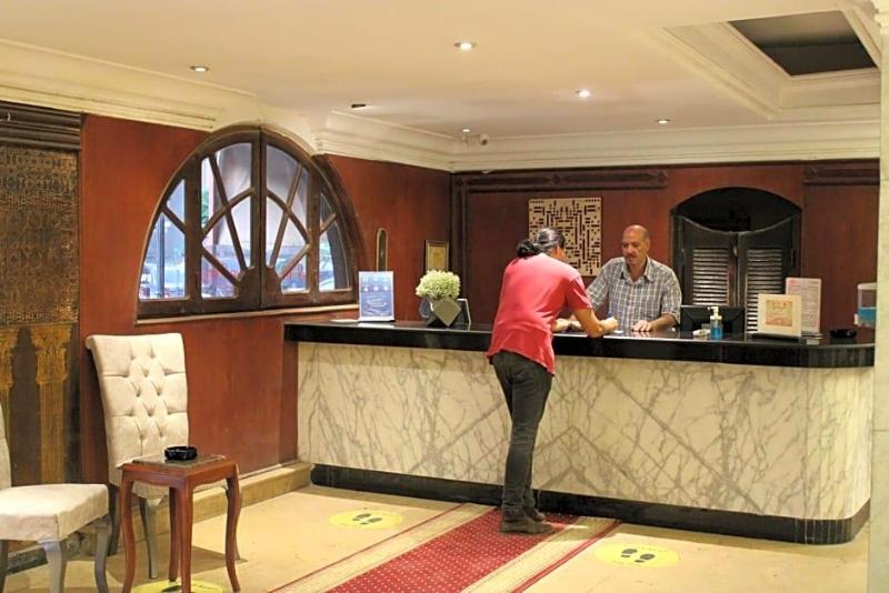 Maxim Hotel image