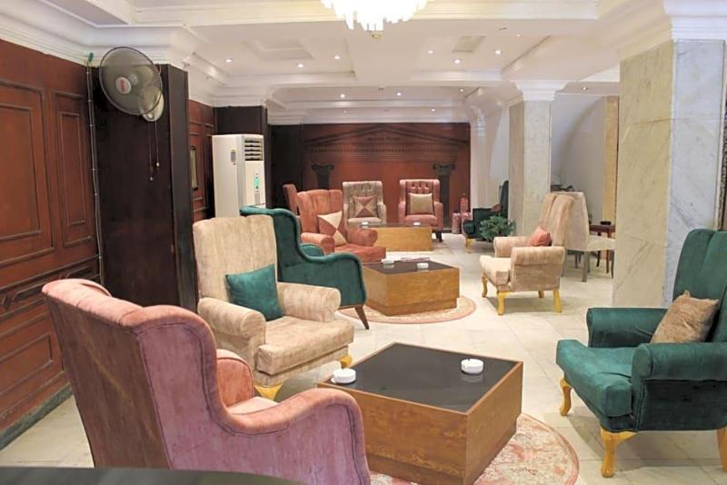 Maxim Hotel image
