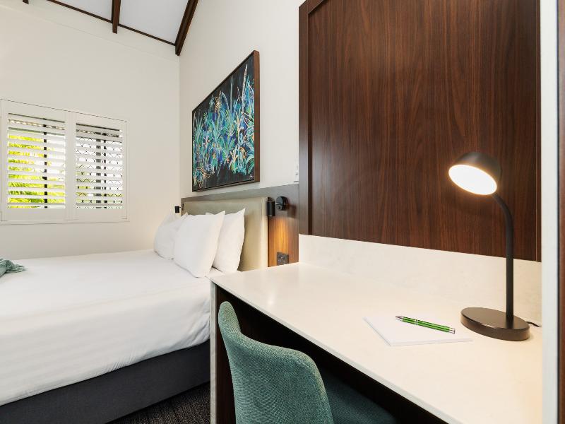 Palms City Resort image