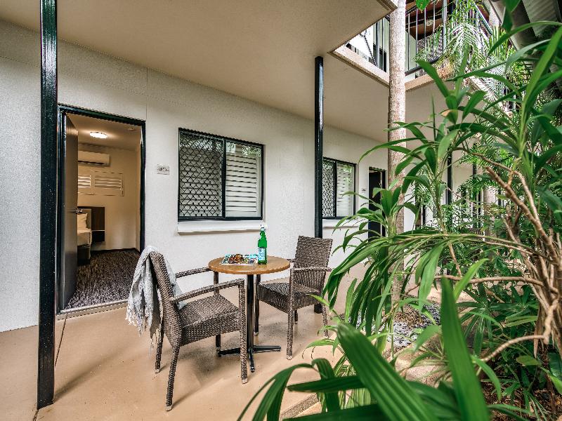 Palms City Resort image