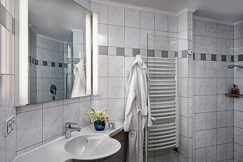 Hotel Riedenburg image