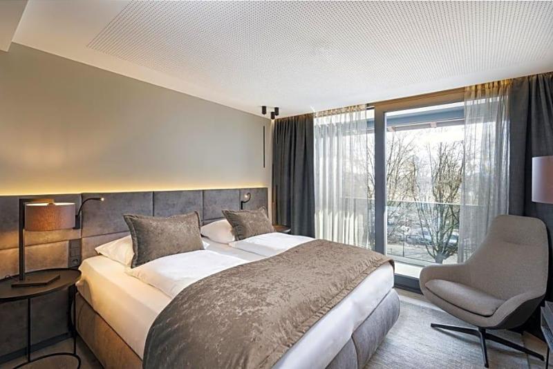 Hotel Riedenburg image