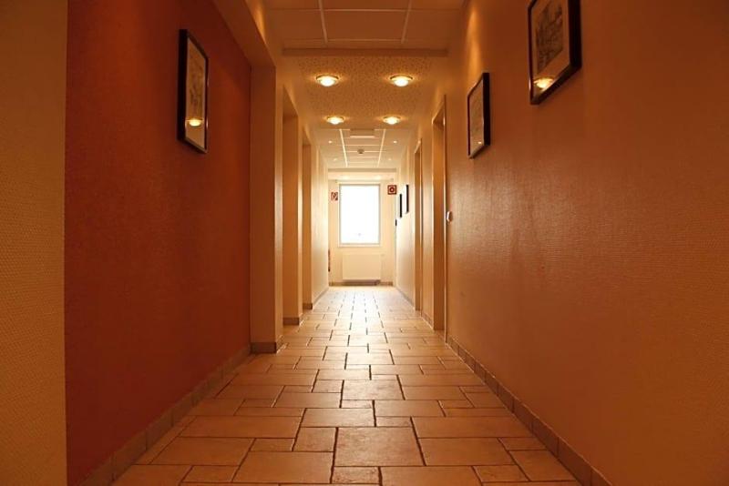 Hotel Grand Tour image
