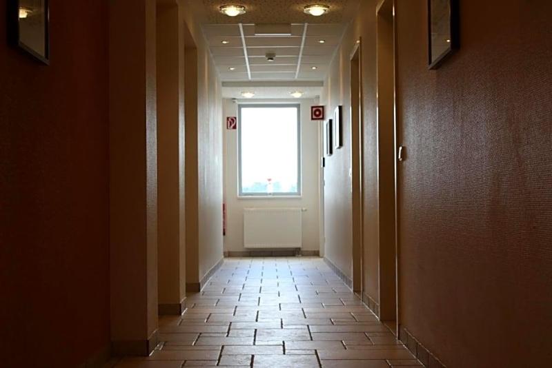 Hotel Grand Tour image