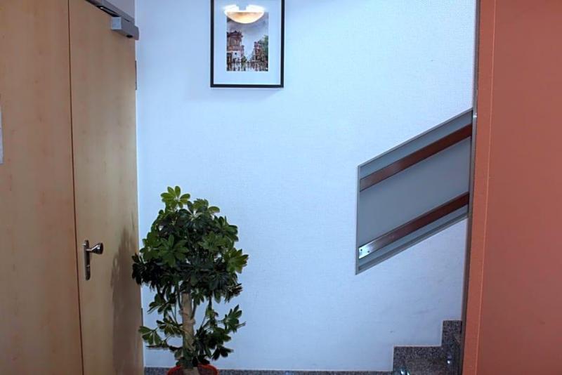 Hotel Grand Tour image