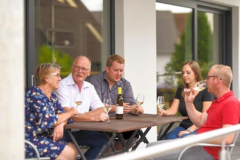 Vinotel Heinz J Schwab image