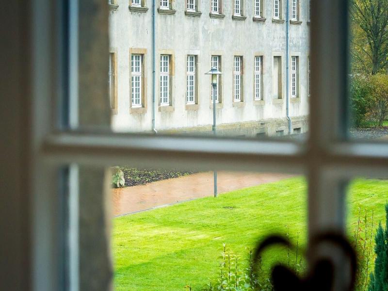 Wohlfv Hlhotel Im Schlosspark Self Checkin image