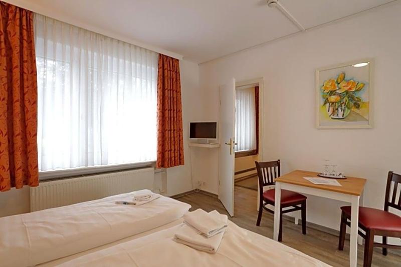 Hotel Am Park image