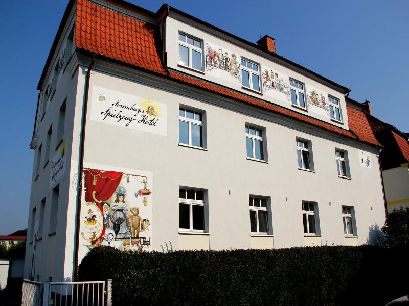 Spielzeughotel Sonneberg image