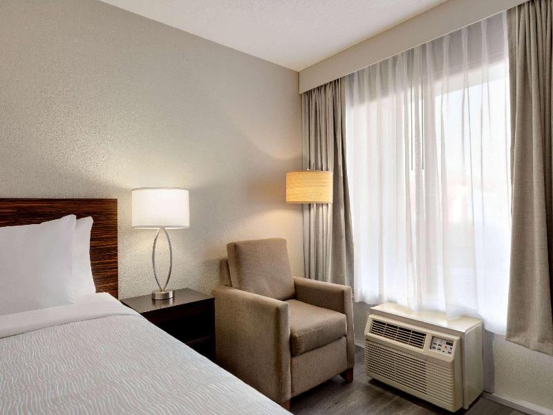 Baymont By Wyndham Emporia VA image