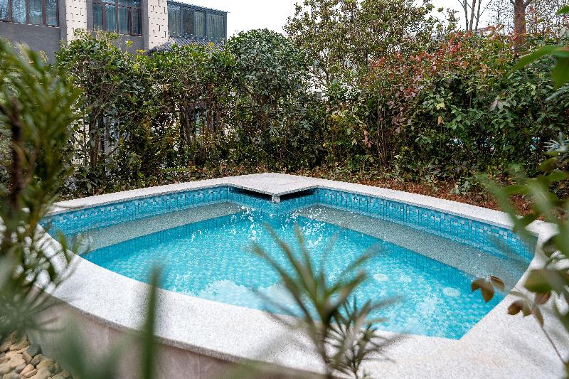 Holiday Inn Jiuhua Mountain Hot Spring image