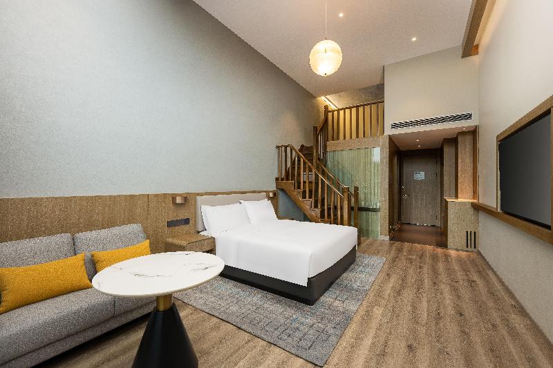 Holiday Inn Jiuhua Mountain Hot Spring image