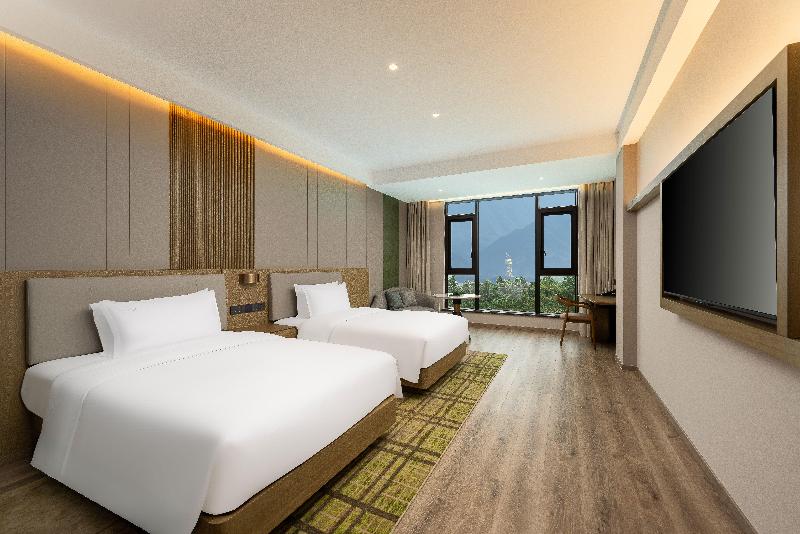 Holiday Inn Jiuhua Mountain Hot Spring image