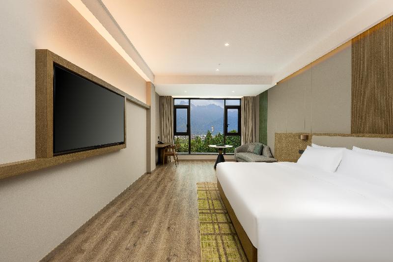 Holiday Inn Jiuhua Mountain Hot Spring image