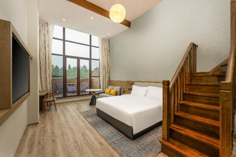 Holiday Inn Jiuhua Mountain Hot Spring image