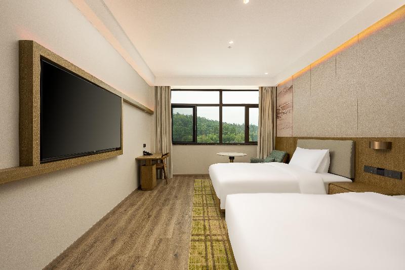Holiday Inn Jiuhua Mountain Hot Spring image