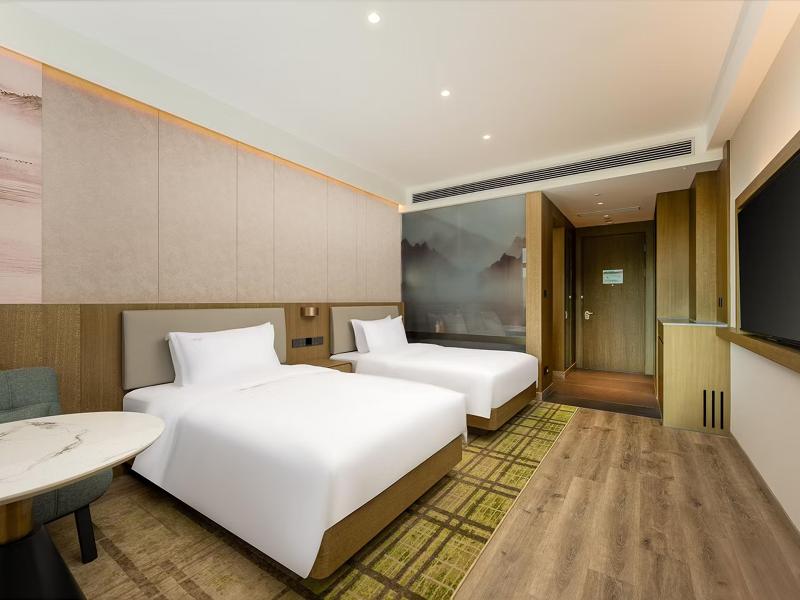 Holiday Inn Jiuhua Mountain Hot Spring image