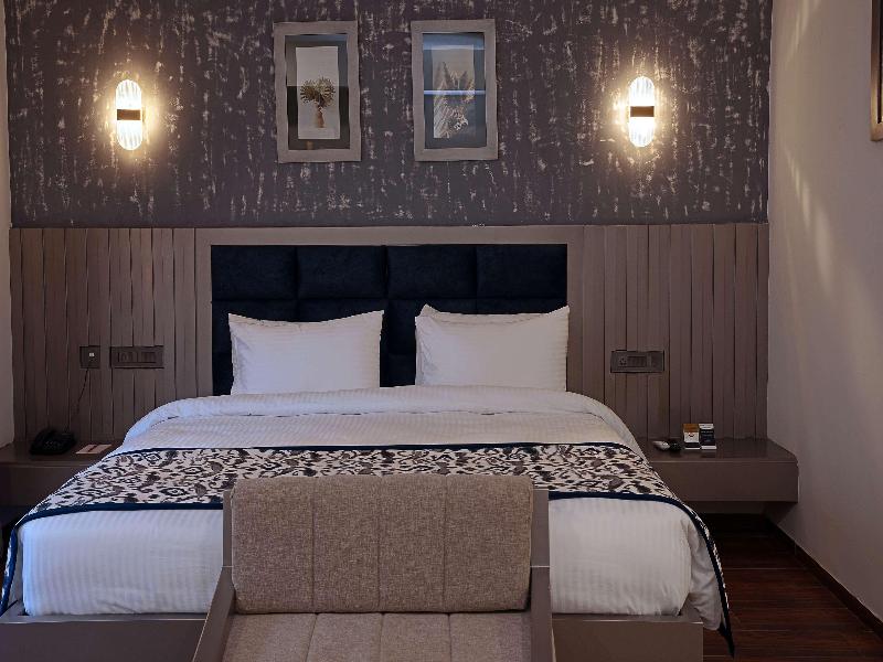 Grand Continent Anjuna Sarovar Portico Affliate image