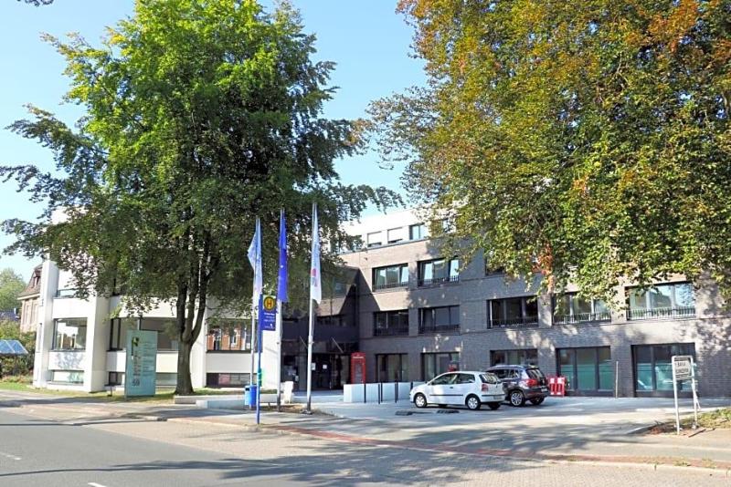 Europa Haus Bocholt Bett Bike image