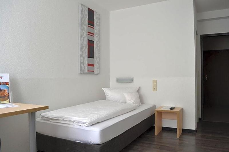 Europa Haus Bocholt Bett Bike image