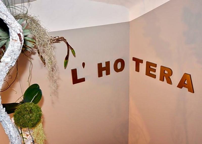 Hotel L Hotera image