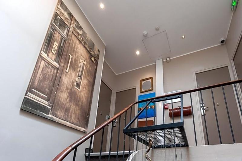 Hotel L Hotera image