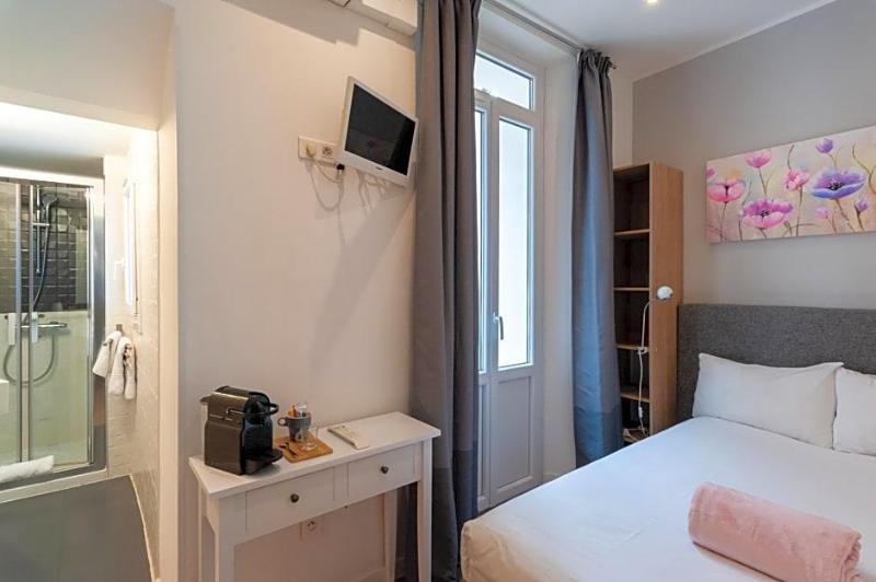 Hotel L Hotera image