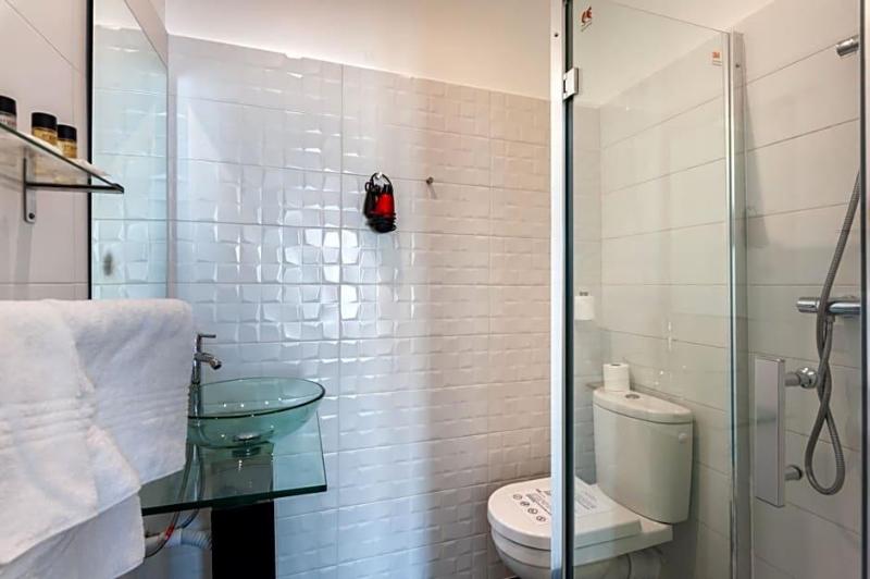 Hotel L Hotera image