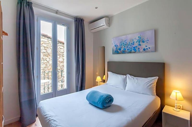 Hotel L Hotera image