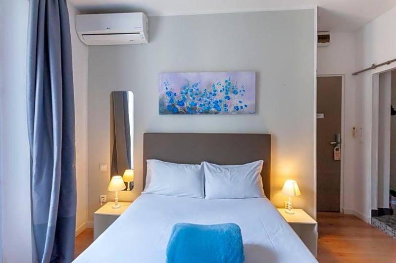 Hotel L Hotera image